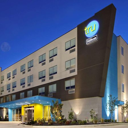 Tru By Hilton Meridian Hotel Exterior photo